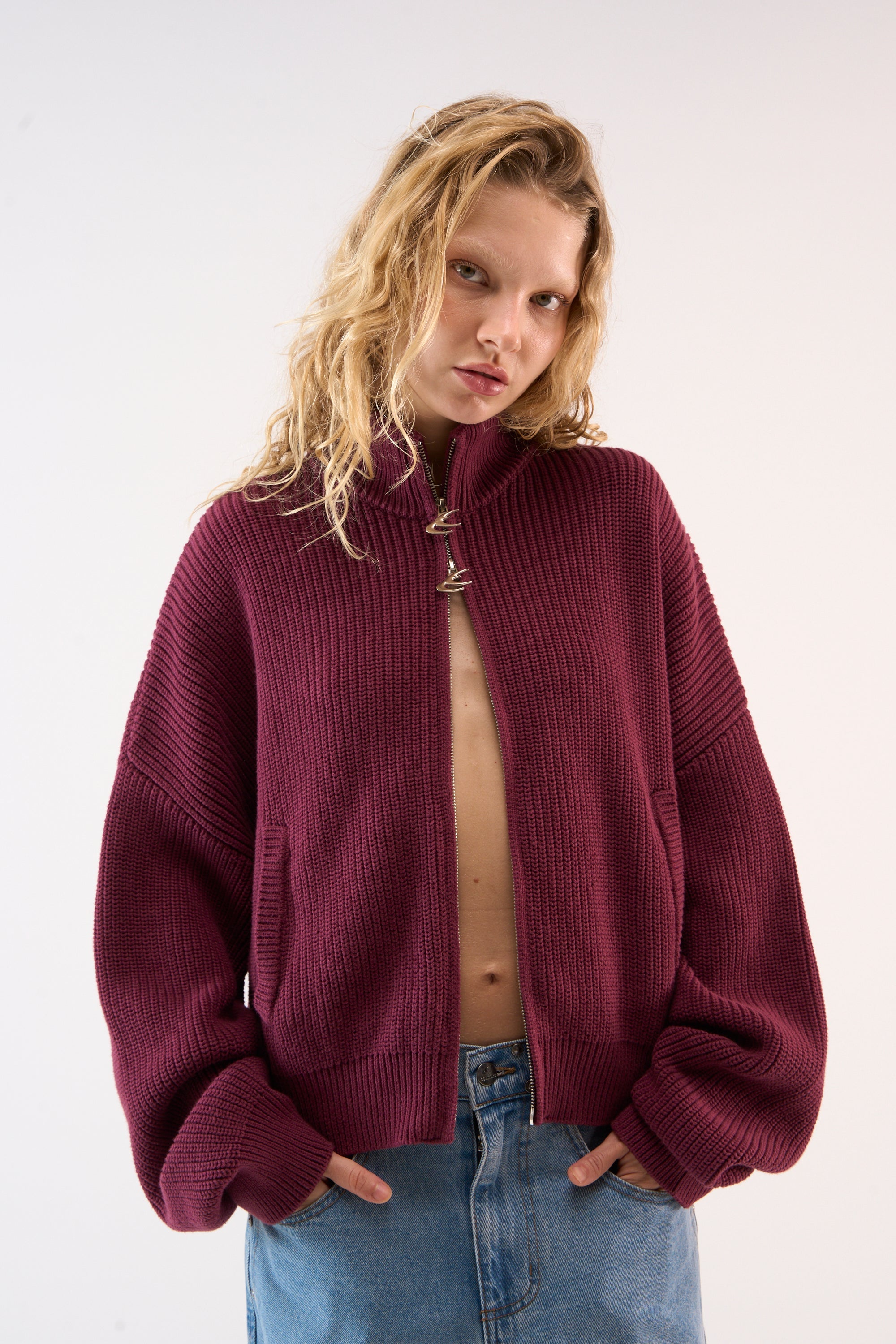 Delore Burgundy Knit Zipper