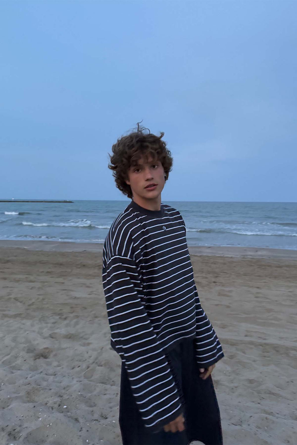 SEAS Dark Longsleeve